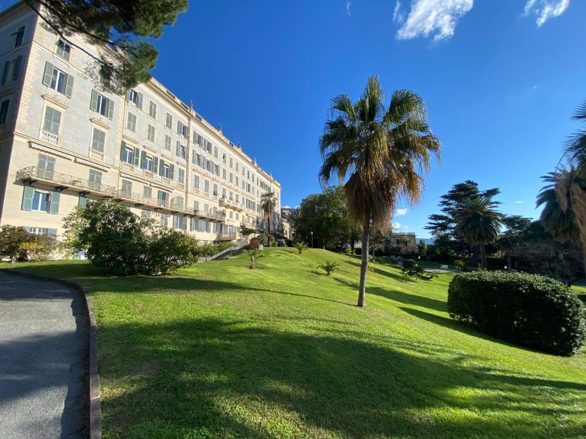 Apartamento Casaviva-Stylish Trilo With Ac-Shared Pool-Parking Génova Exterior foto